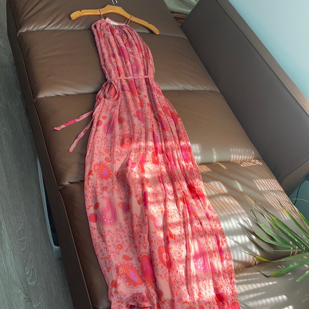 Gorgeous floor length flowing crepe dress